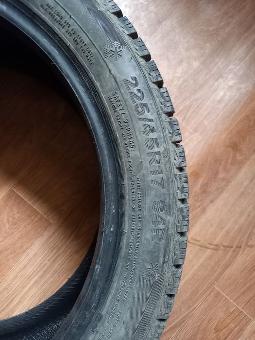 Продам шины зимние