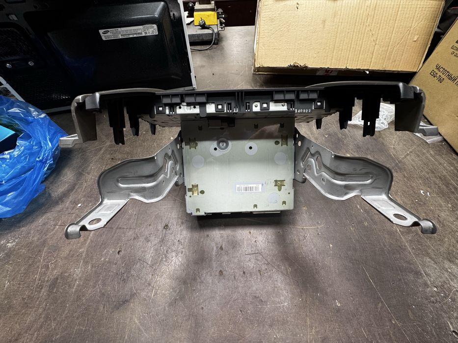 ГУ Toyota Camry 2014 оригинал