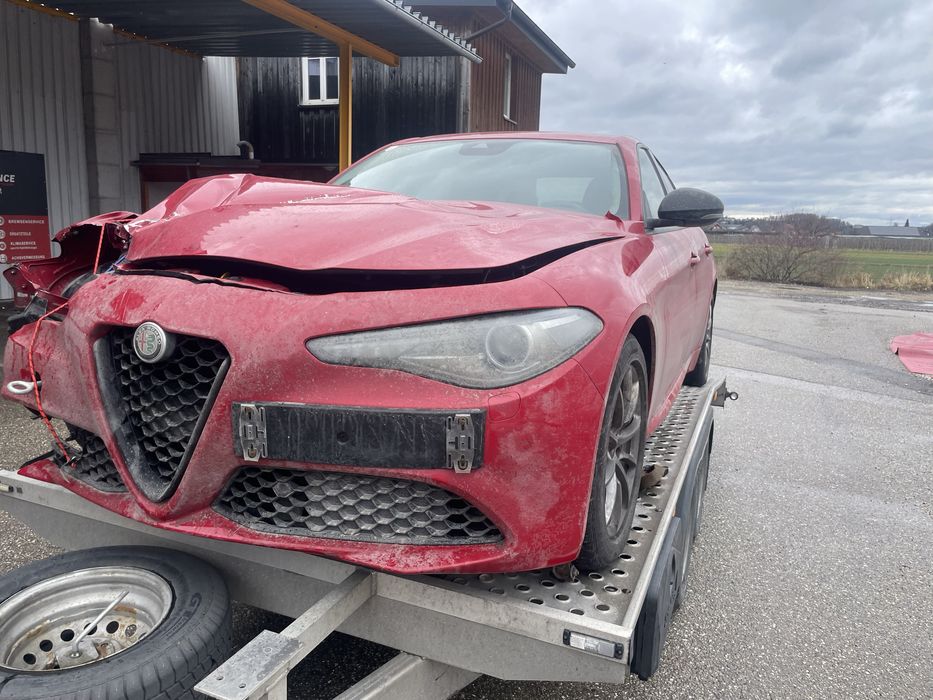Alfa Romeo Giulia 2.2D Veloce на части