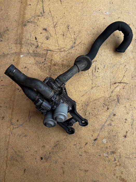 Pompa recirculare apa de caldura  Audi A6 C6 4F 2.7/3.0 tdi v6 Bpp Bmk