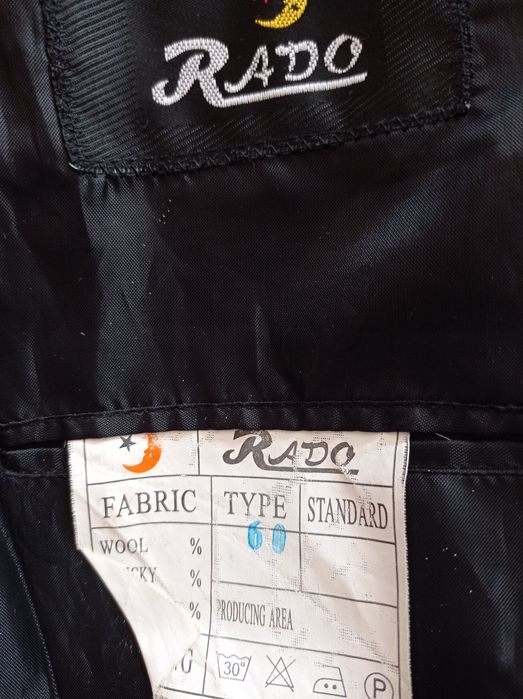 Продам костюмы для мальчиков