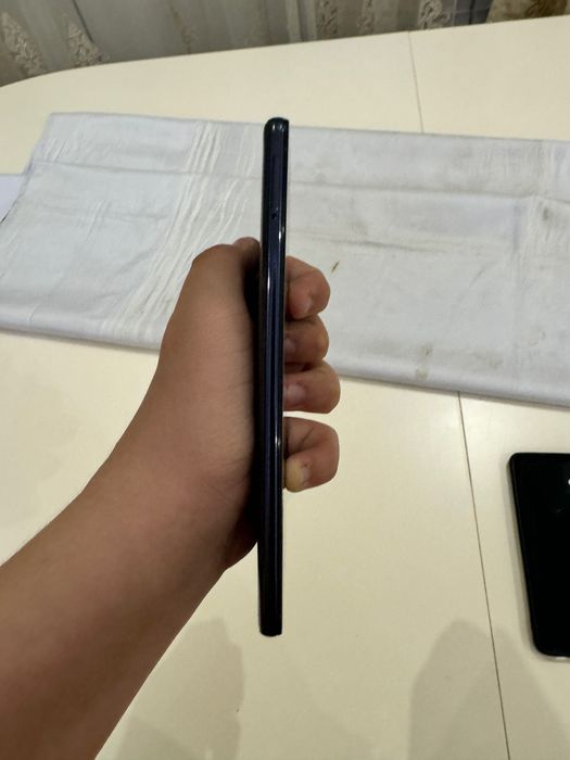 Продам редминот 12 4ж и самса а51