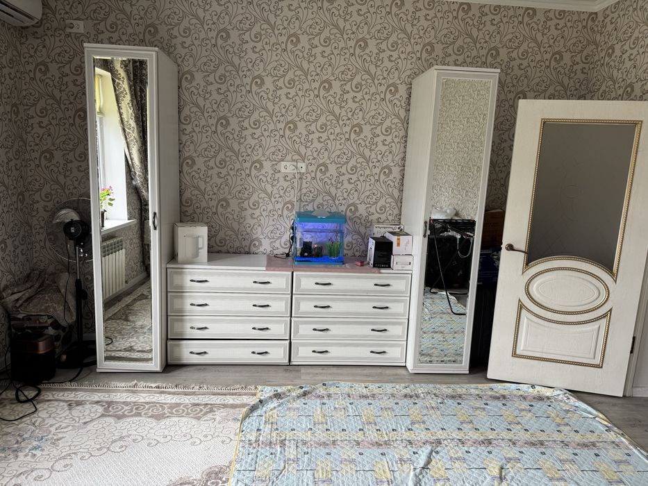 Горка в зал , современная , стильная