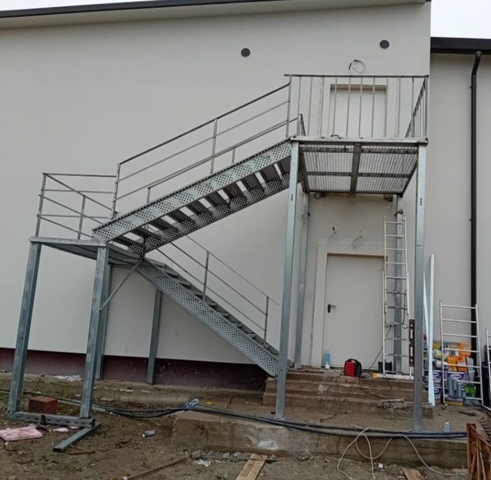 Scari zincate metalice