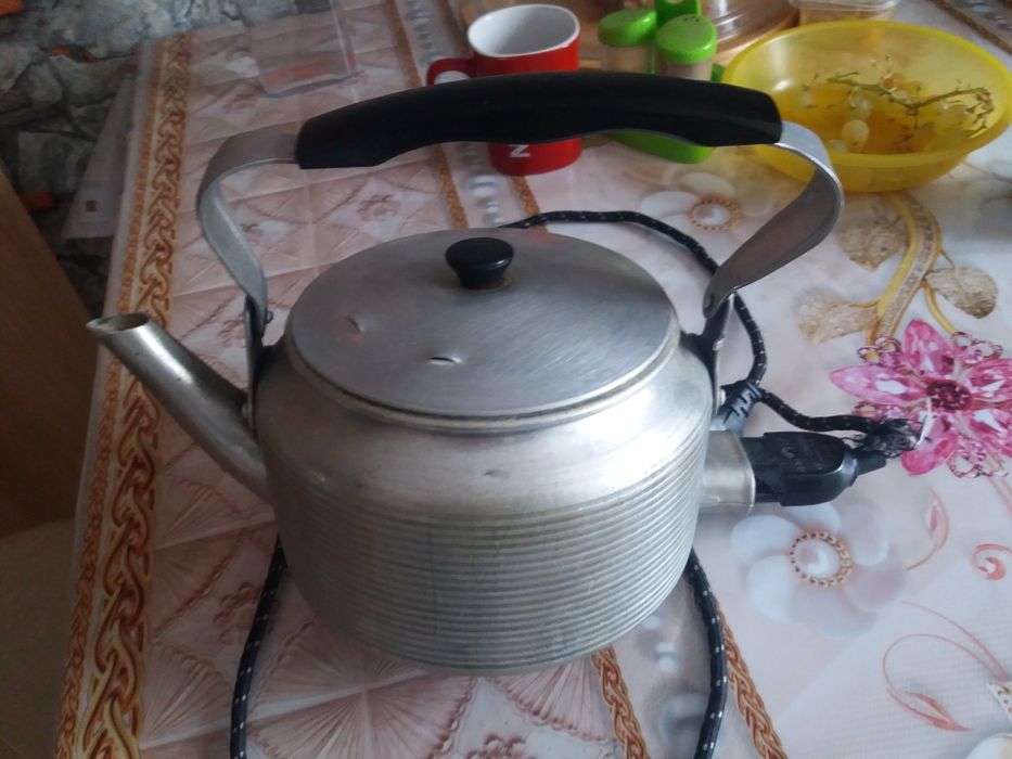 продам электрический чайник