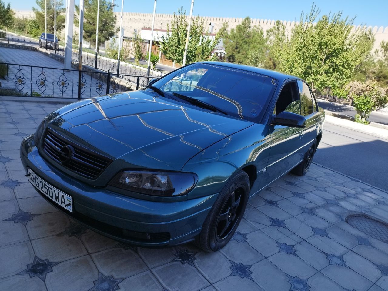 opel omega - Легковые автомобили в Бухарская область - OLX.uz