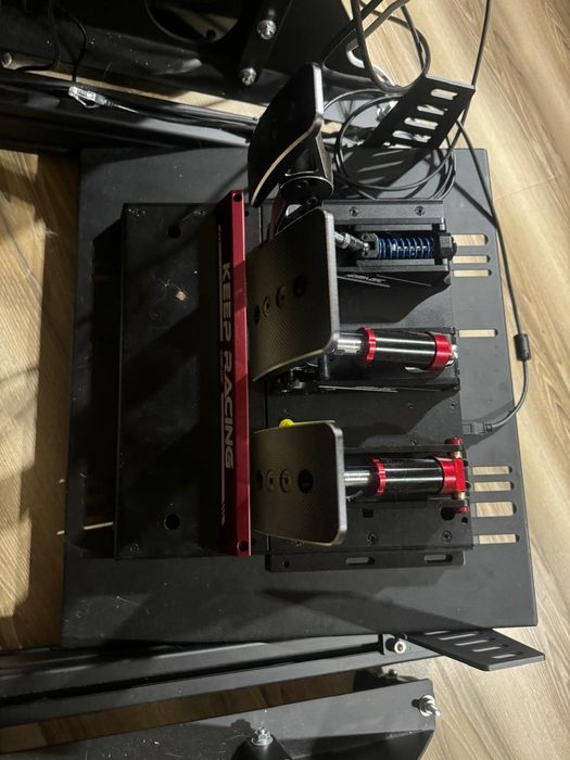 Продам два гоночные копкиты для симирейсинга