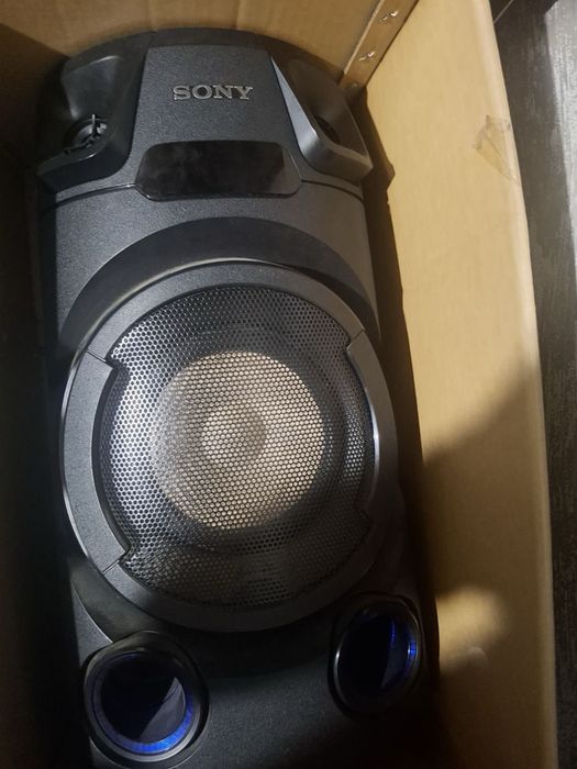 Чисто нова  SONY  350€