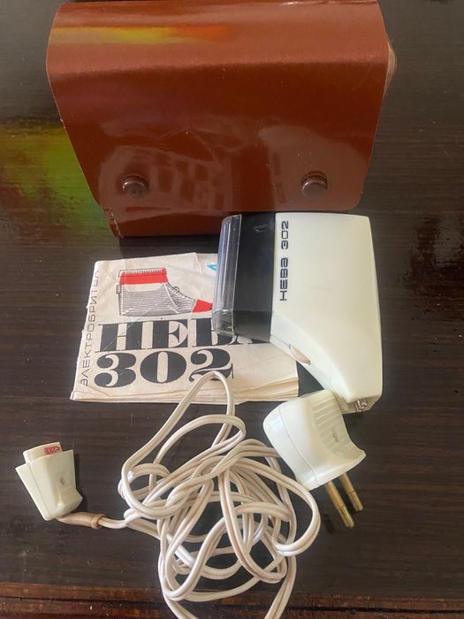 Электробритвы НЕВА и ХАРЬКИВ производства СССР