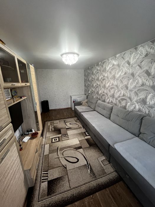 Продам квартиру 13 мкр