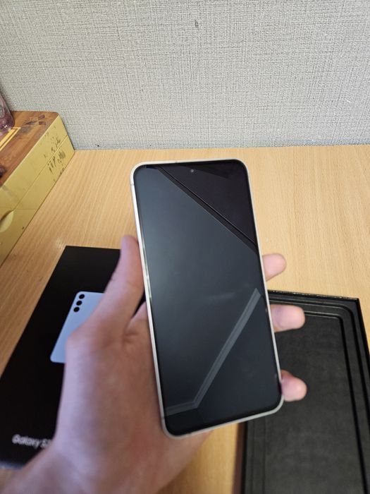 Samsung s24fe 2024
