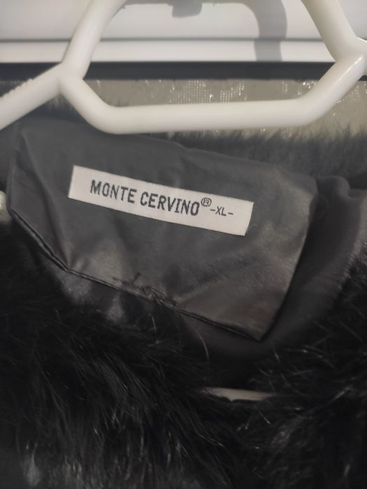 Дамско черно яке с пух