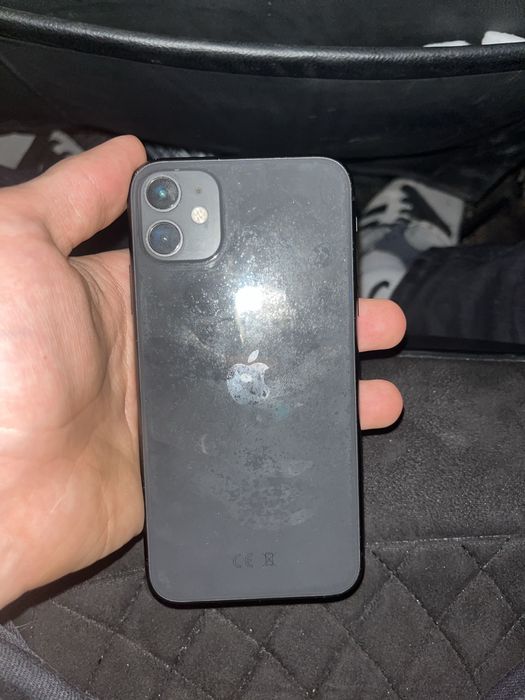 Продам айфон 11