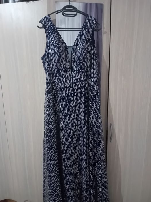 Официална рокля за повод