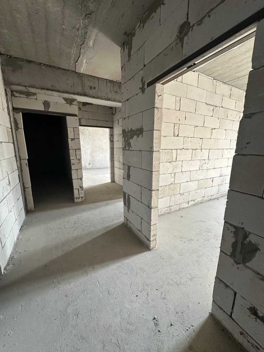 Продается Квартира  Юнусабад,Шахристанское Метро в Новостройке