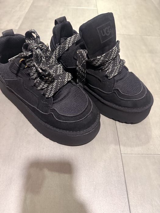 UGG Lowmel black