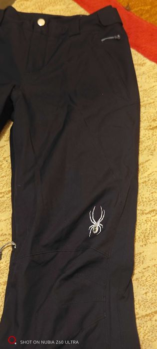 Vând pantaloni spyder M