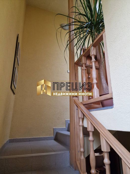 Продажба 2-стаен гр. Шумен - Пазара 77m²
