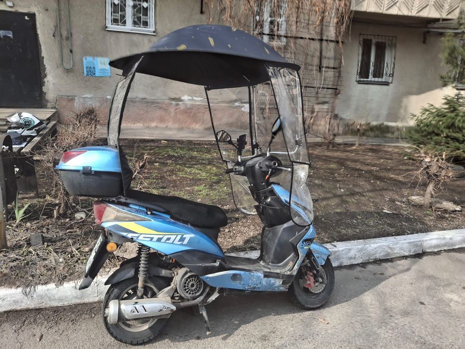 Срочно продам мопед м8