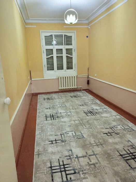 Сдаётся 2 комнатный квартира.