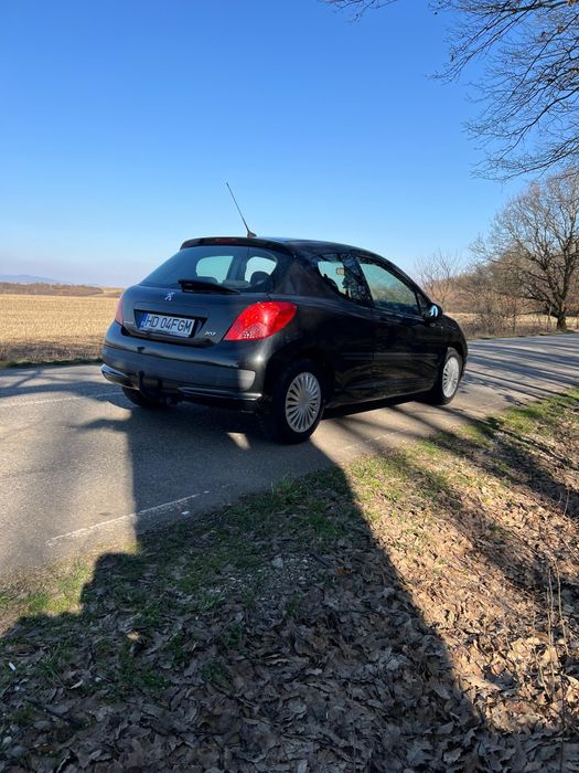 Vând Peugeot 207