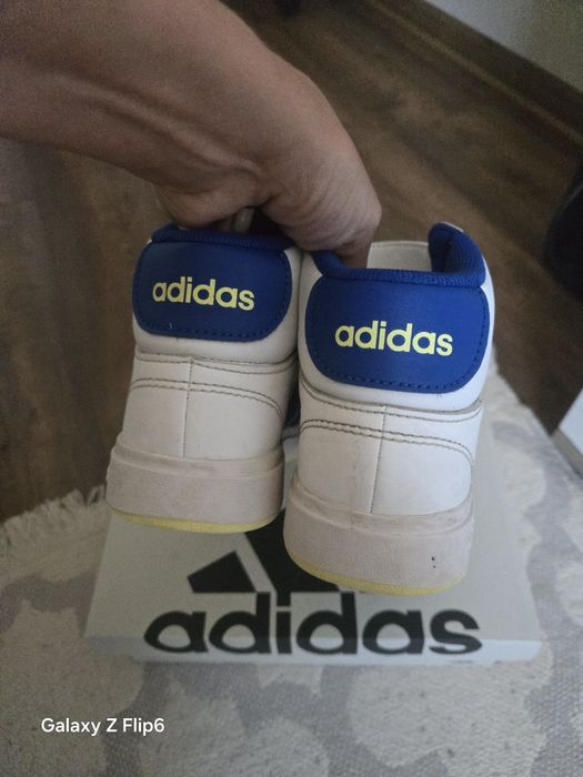 Оригинални високи кецове/маратонки Adidas 35н