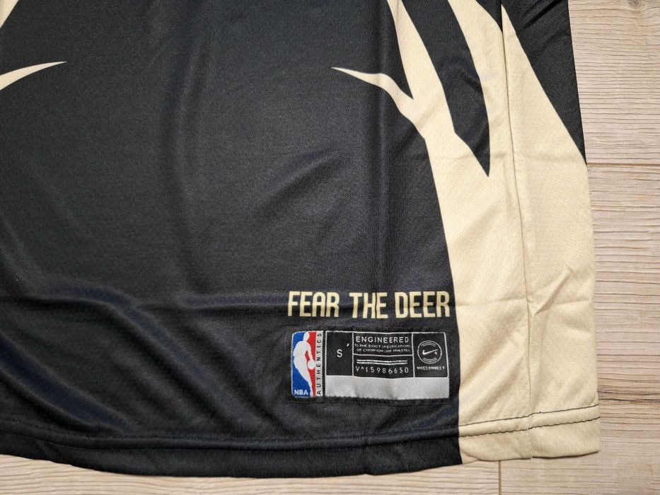 Баскетболен потник на Милуоки Бъкс #Адетокунбо #34!