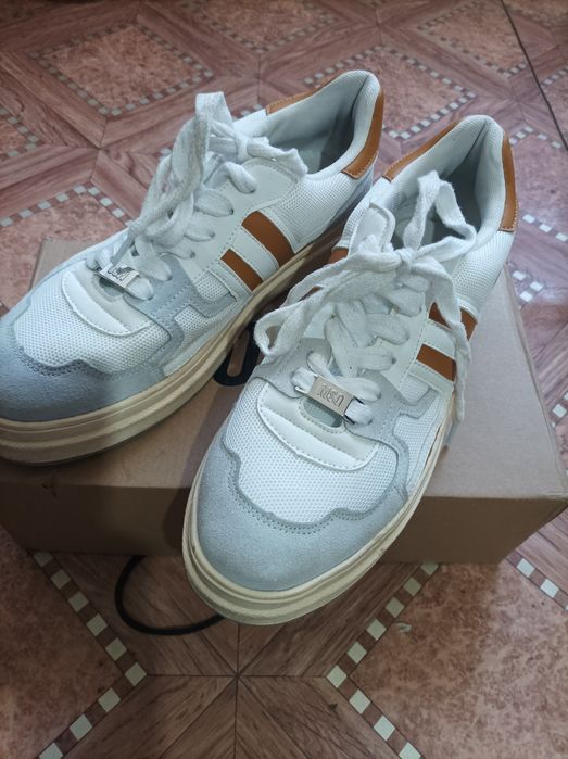 Кроссовка мужской