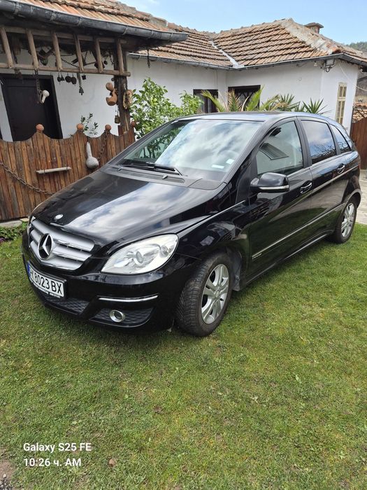 Продавам МB B 180 CDI