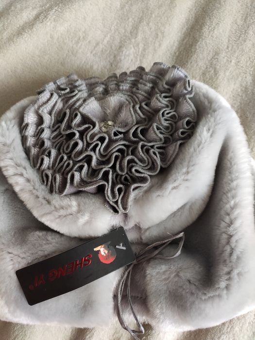 Шапка женская, серая