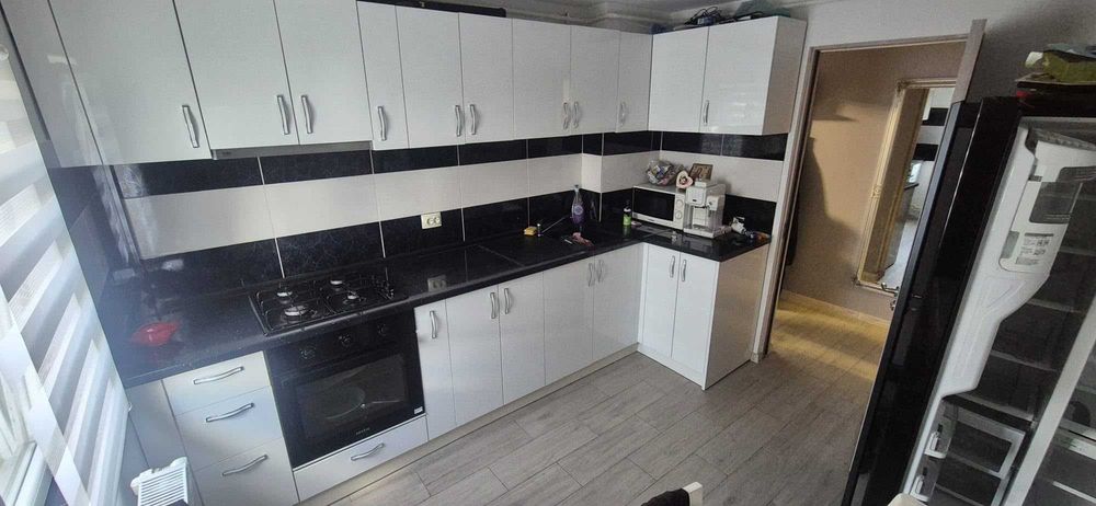 Apartament cu 3 camere