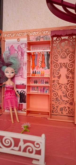 Домик для куклы, котедж 3 этажа