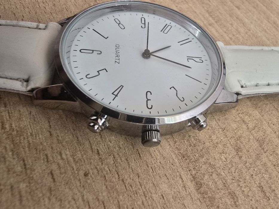 Ръчен часовник QUARTZ