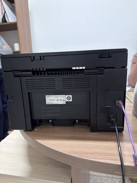 Принтер Canon,работающий