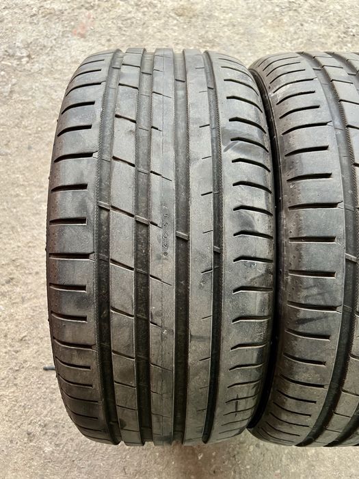 2 броя Летни Гуми 245/35/20 NOKIAN ДОТ: 1022 7мм