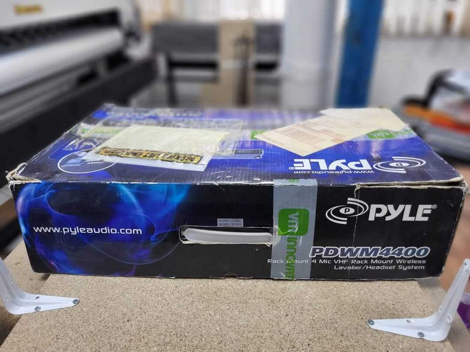 Vând set complet Pyle PDWM4400 - sistem profesional wireless VHF cu 4 canale 700 lei