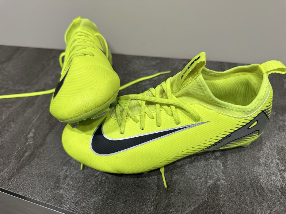 Детски бутонки nike