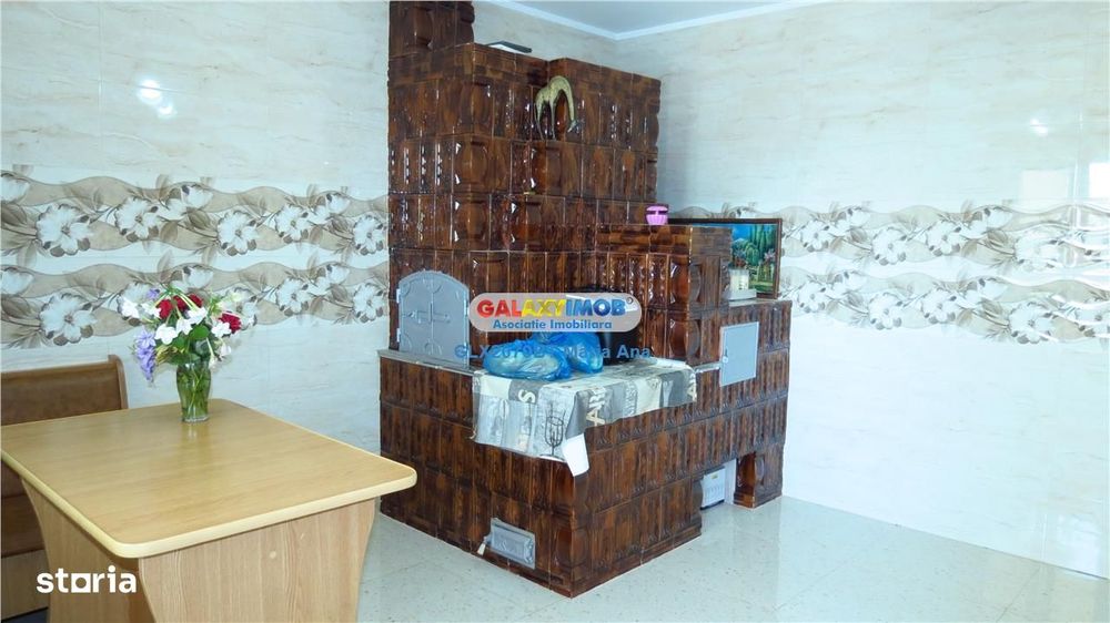 Oportunitate: CASA P+M, TEREN 10.000 mp.. Hutani Vladeni