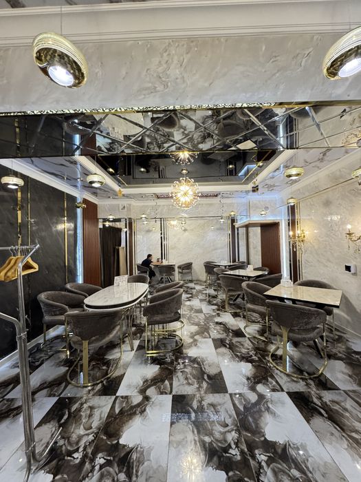 Novza uztelecom yaqinida restarant sotiladi