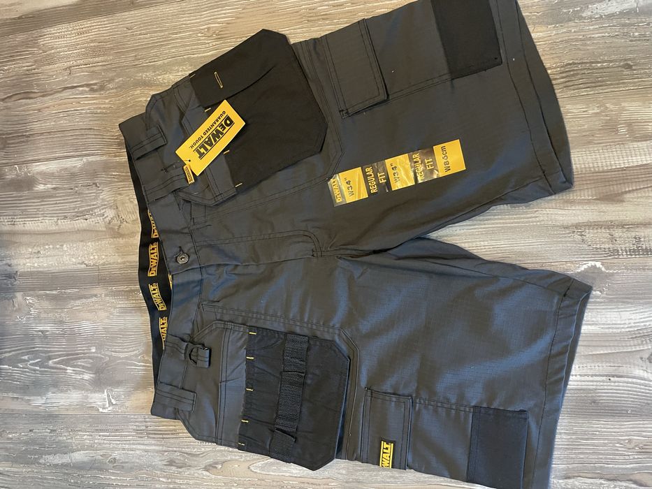 Работен панталон DeWALT