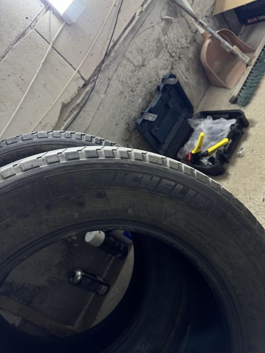 Продам резину MICHELIN 265/60/18