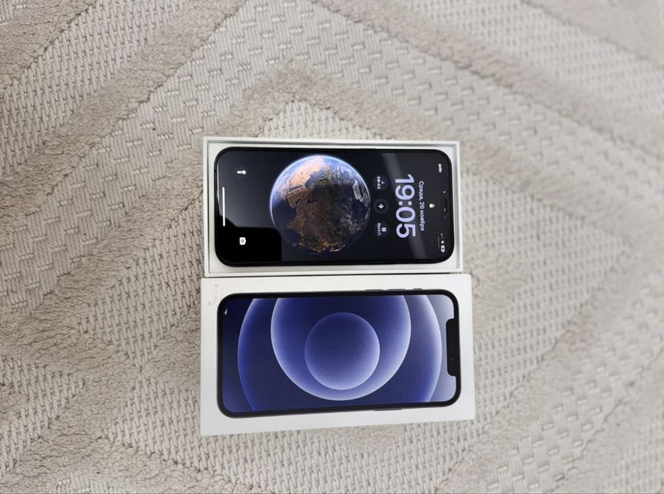 Продам Айфон 12 128гб