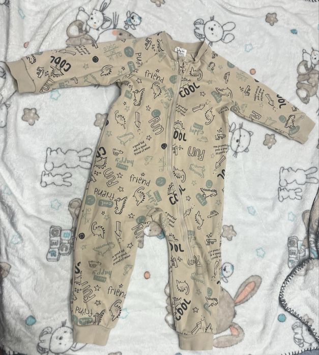 Продам детские костюмы