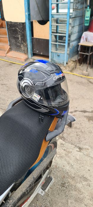 Мотошлем продам ls2