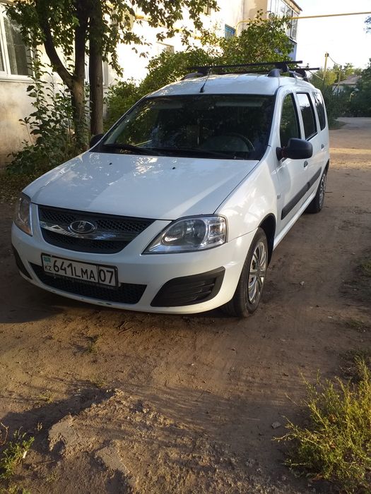 Продам ларгус в отличном состоянии, кондиционер, подогрев сидений, не