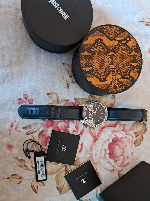 Оригинален часовник just cavalli