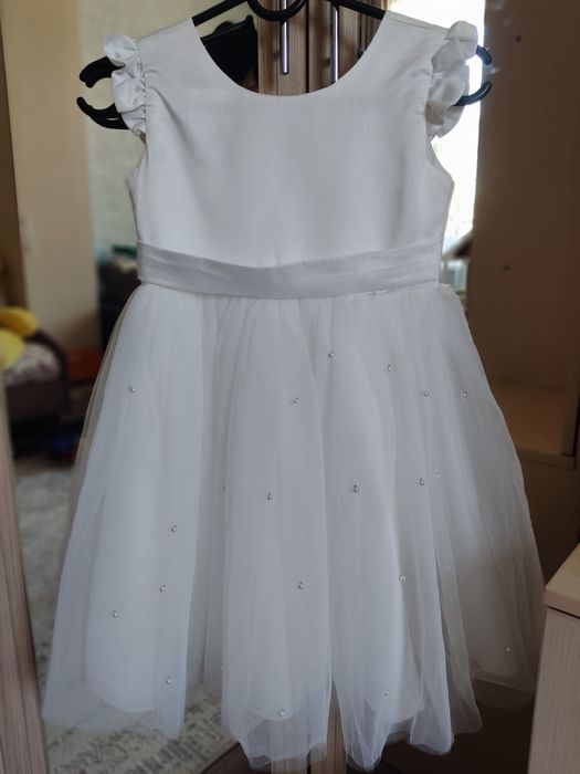 Продам платье на девочку