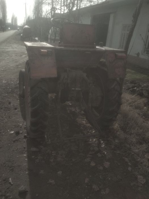 T 25 pat pat traktor sotiladi