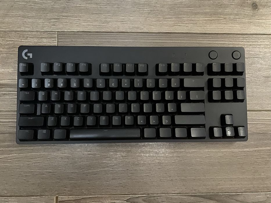 Продаю клавиатуру Logitech Gaming Pro