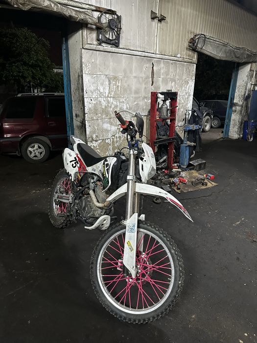 Продам мотоцикл эндуро